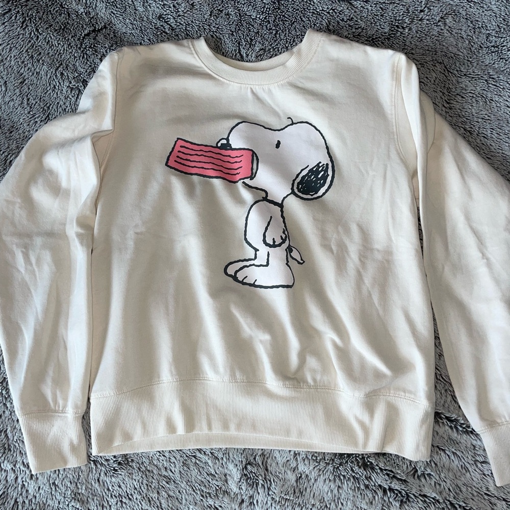 Cream Snoopy Sweatshirt